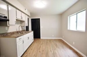 7 – Kitchen