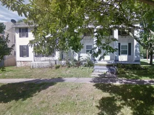 242 S. Walnut St 1