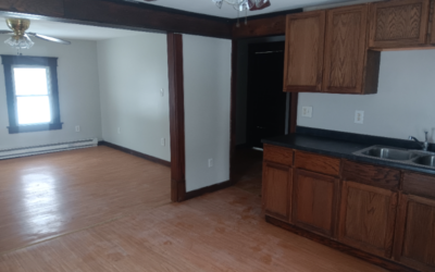 4489 Sandy Lake Rd. Unit B upper